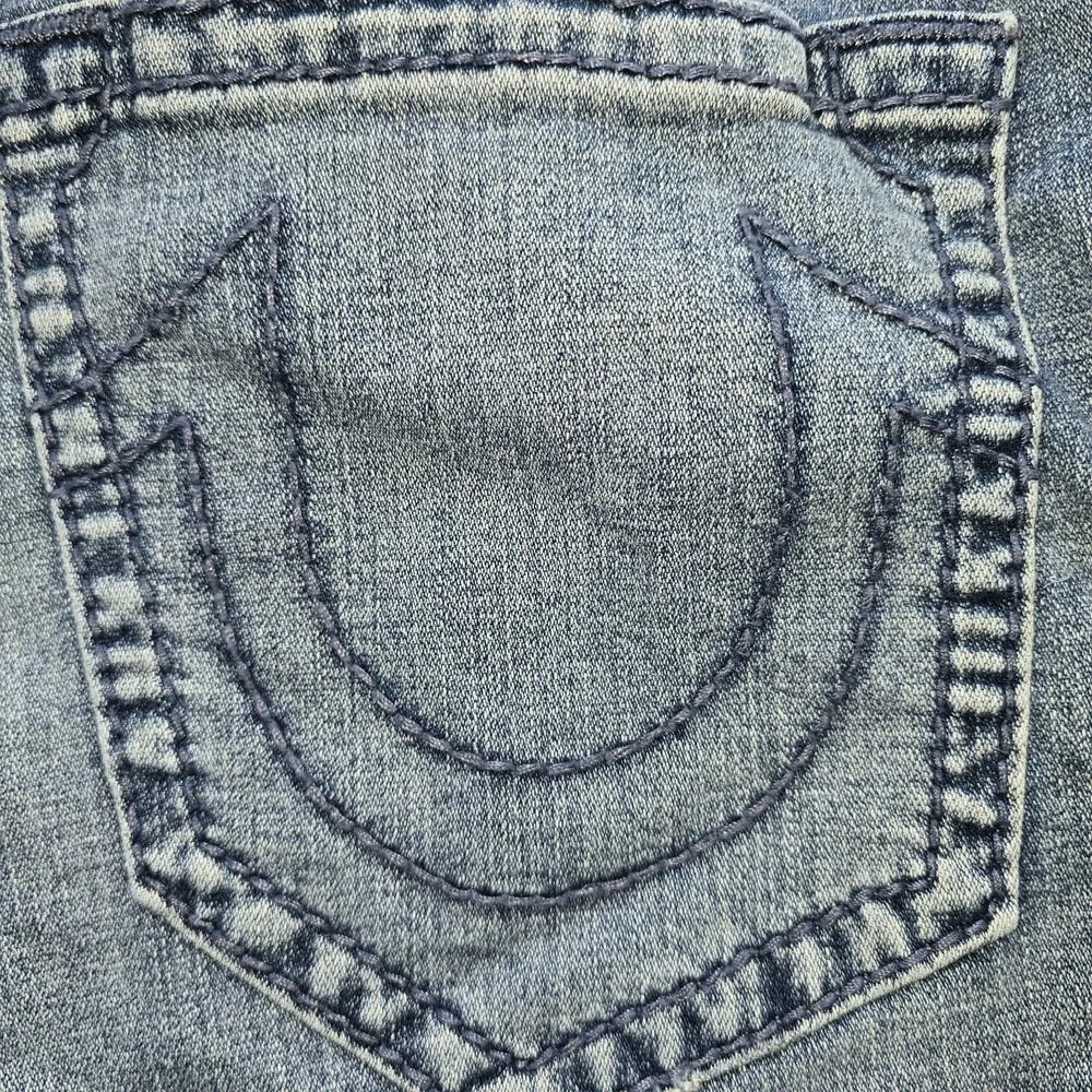 True Religion Rocco Moto Biker Denim Shorts Mens 40 Blue Raw Hem Distressed Y2K